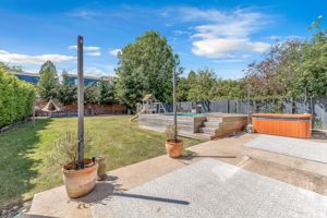 Photo 11- click for photo gallery